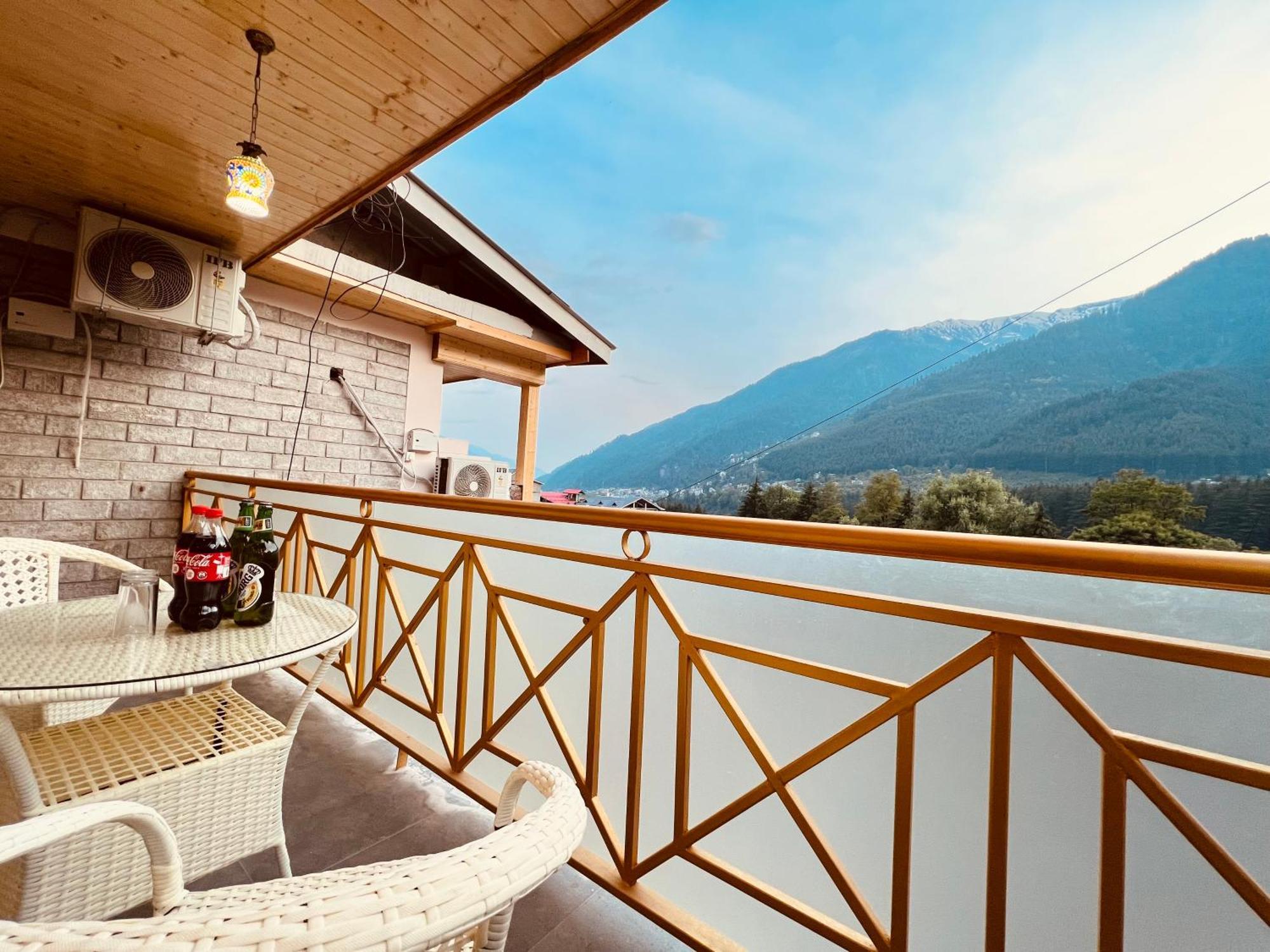 West Western Resort Manali #Neartomallroad #Gym #Lawn #Playingzone #Pooltable #Kidsfriendly #Mountainview #Tabletennis #Familyfriendly #Privateparking Dış mekan fotoğraf